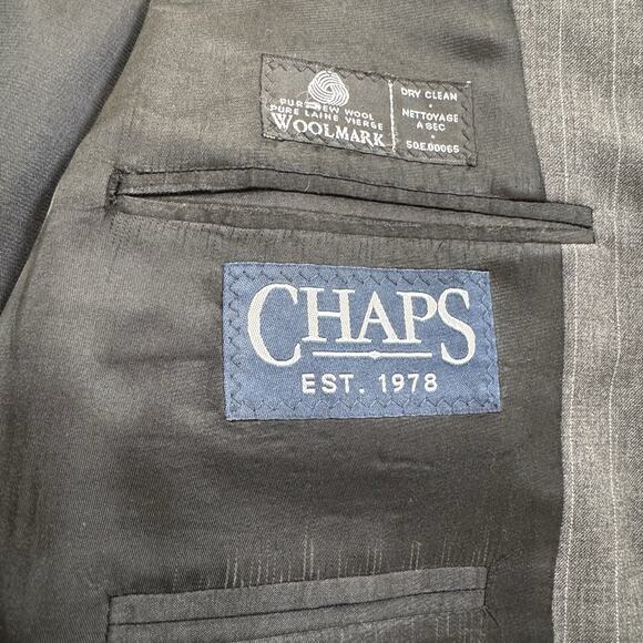 Chaps Woolmark Men’s Blazer Jacket 2-Button Gray Pinstripe Pure Wool Classic - Picture 7 of 8